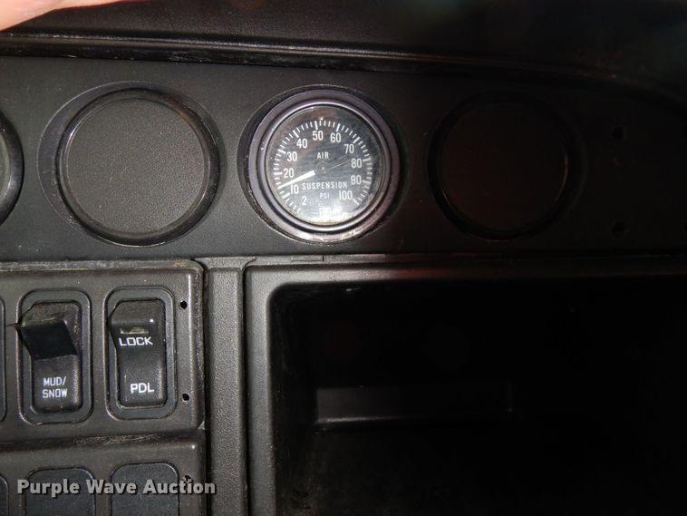 image for item DF8282 2014 International ProStar Plus  semi truck