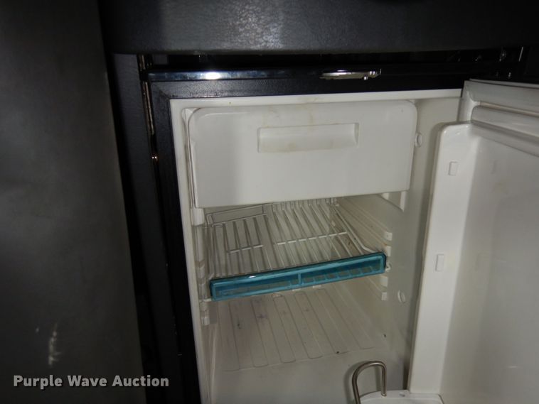 image for item DF8282 2014 International ProStar Plus  semi truck