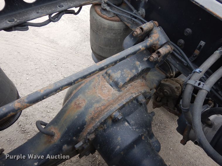 image for item DF8282 2014 International ProStar Plus  semi truck