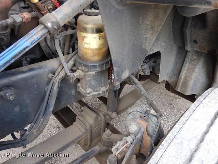 image for item DF8282 2014 International ProStar Plus  semi truck