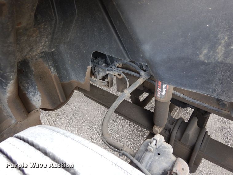 image for item DF8282 2014 International ProStar Plus  semi truck