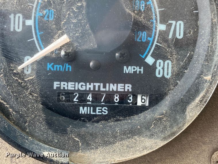 image for item DK6469 1987 Freightliner FLC  semi truck