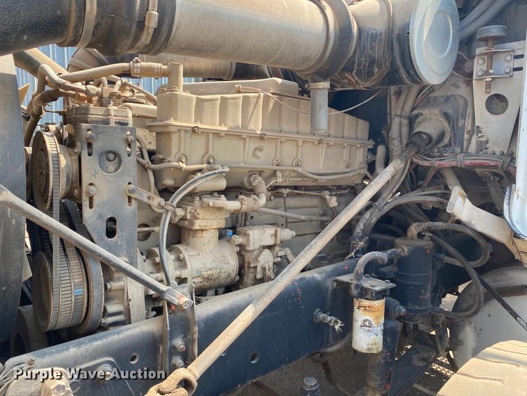 image for item DK6469 1987 Freightliner FLC  semi truck