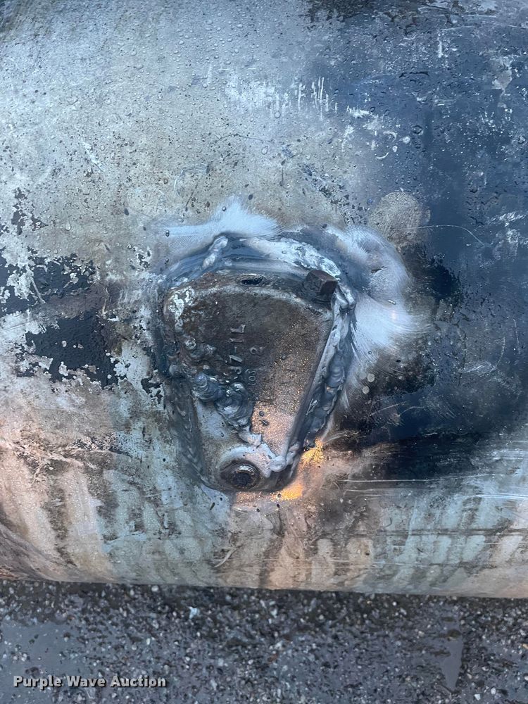 image for item DK6469 1987 Freightliner FLC  semi truck