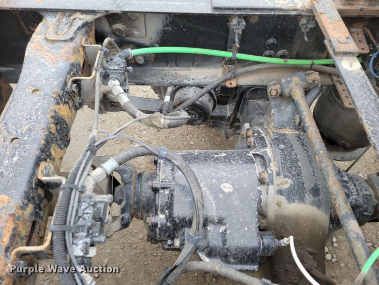 image for item DM8143 2016 Freightliner Cascadia  semi truck