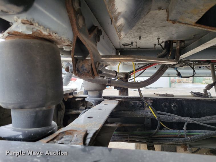 image for item DM8143 2016 Freightliner Cascadia  semi truck