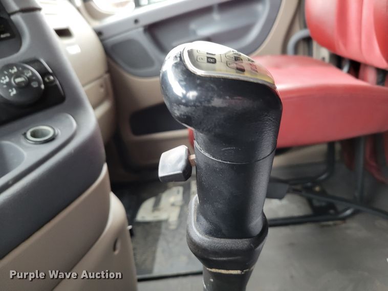 image for item DM8143 2016 Freightliner Cascadia  semi truck