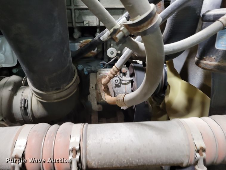 image for item DM8143 2016 Freightliner Cascadia  semi truck