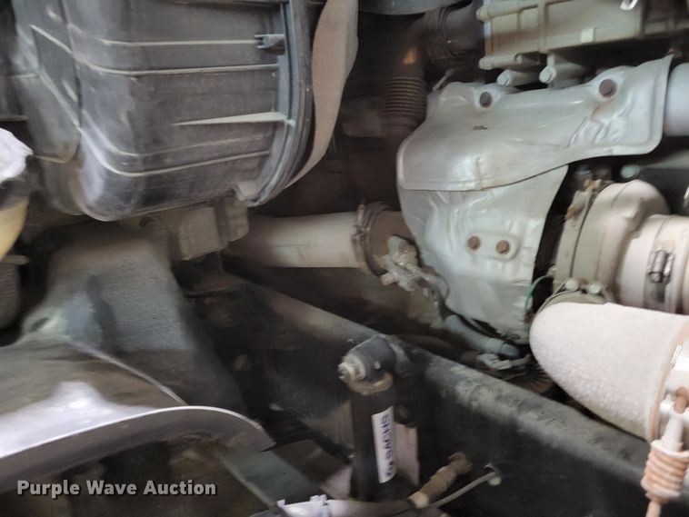 image for item DM8143 2016 Freightliner Cascadia  semi truck