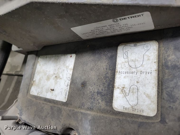 image for item DM8143 2016 Freightliner Cascadia  semi truck