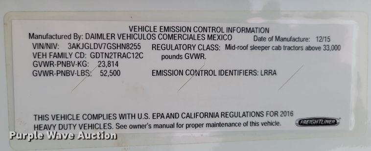 image for item DM8143 2016 Freightliner Cascadia  semi truck