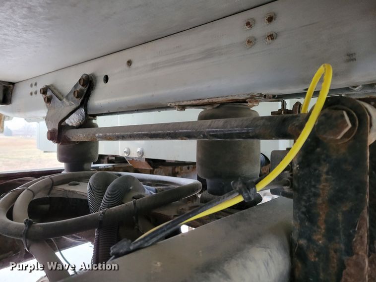 image for item DM8144 2015 Freightliner Cascadia  semi truck