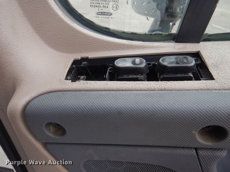 image for item DO1647 2014 Freightliner Cascadia 125  semi truck