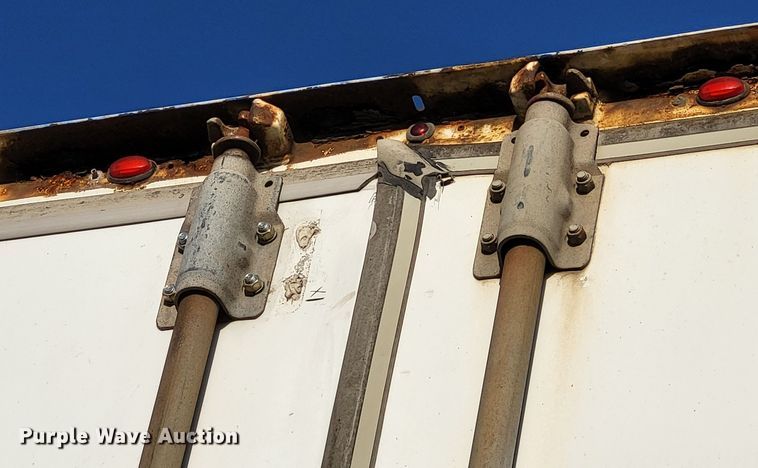 image for item DO3524 2006 Stoughton AVW-535T-S-C-AR  dry van trailer