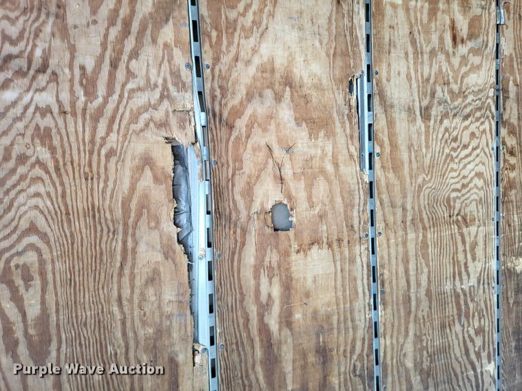 image for item DO3524 2006 Stoughton AVW-535T-S-C-AR  dry van trailer