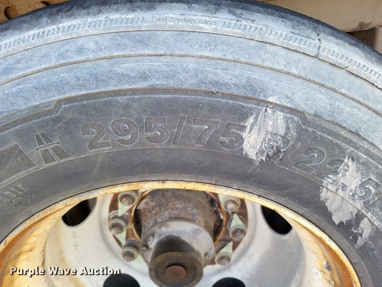 image for item DO3524 2006 Stoughton AVW-535T-S-C-AR  dry van trailer