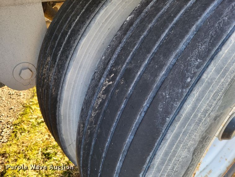 image for item DO3524 2006 Stoughton AVW-535T-S-C-AR  dry van trailer