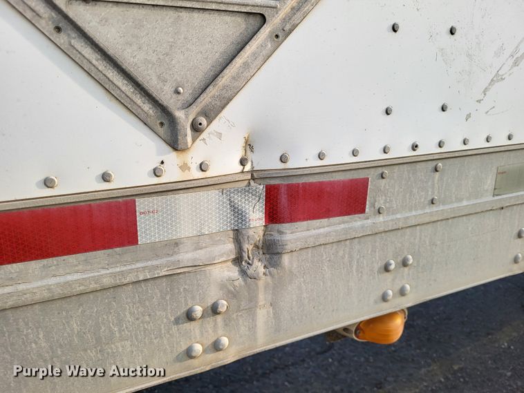 image for item DO3525 2006 Utility VS2DC  dry van trailer