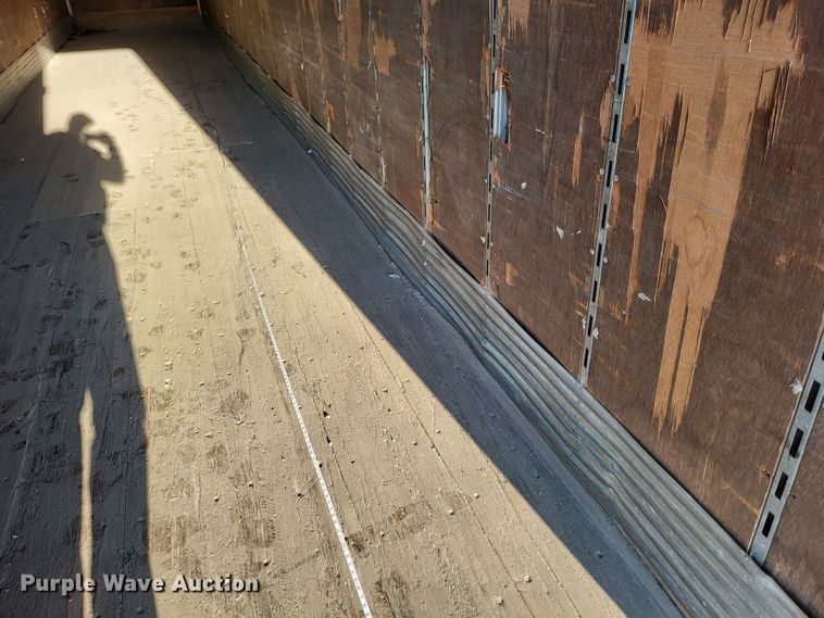 image for item DO3525 2006 Utility VS2DC  dry van trailer