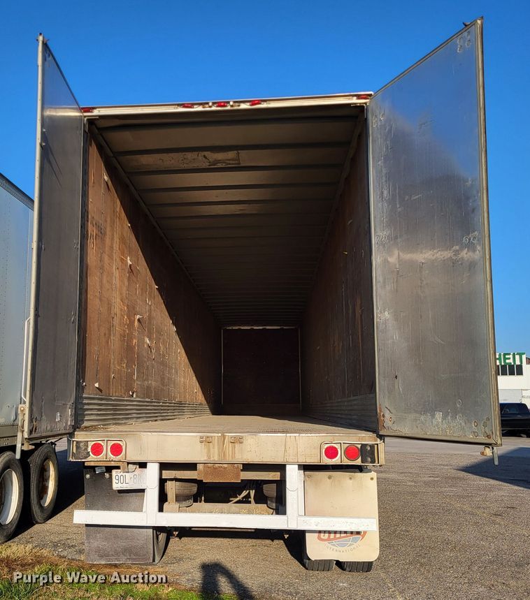 image for item DO3525 2006 Utility VS2DC  dry van trailer