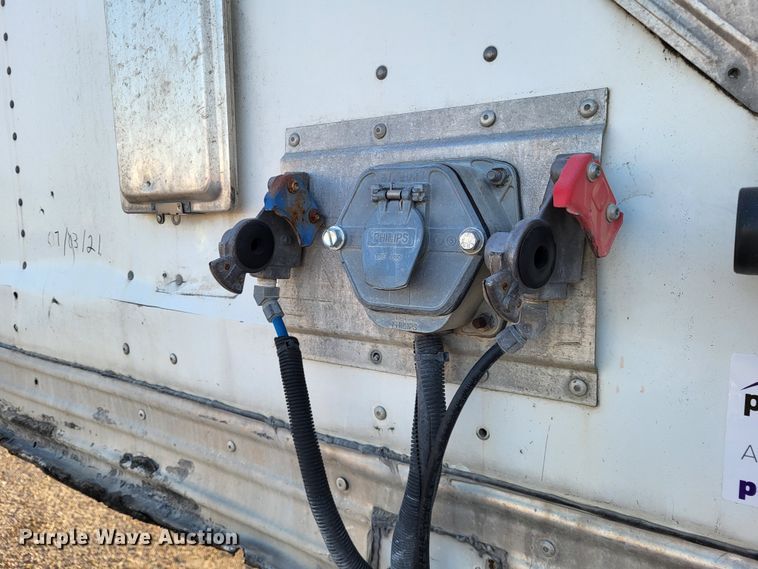 image for item DO3525 2006 Utility VS2DC  dry van trailer