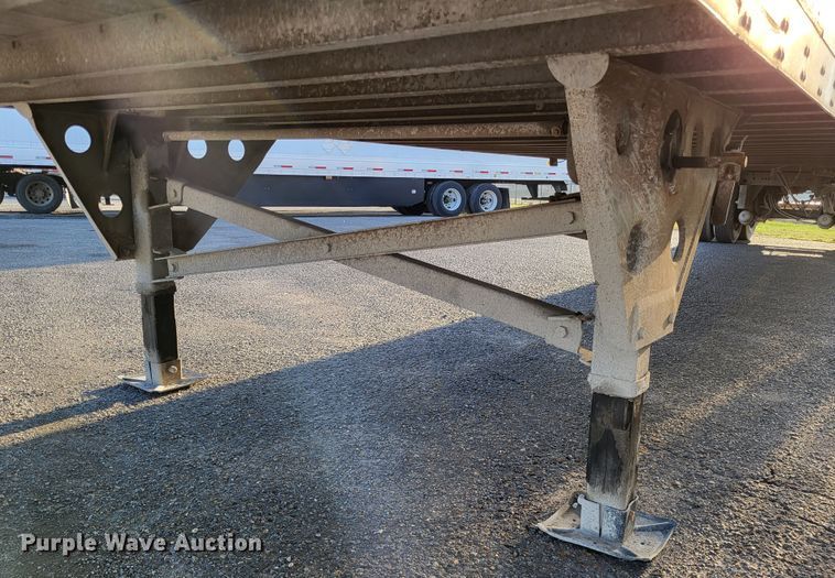 image for item DO3525 2006 Utility VS2DC  dry van trailer