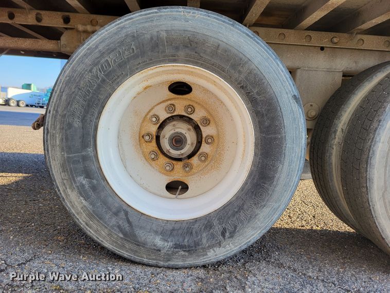 image for item DO3525 2006 Utility VS2DC  dry van trailer