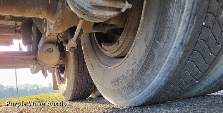 image for item DO3525 2006 Utility VS2DC  dry van trailer