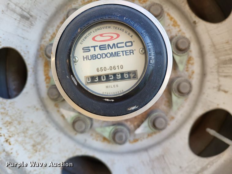 image for item DO3525 2006 Utility VS2DC  dry van trailer