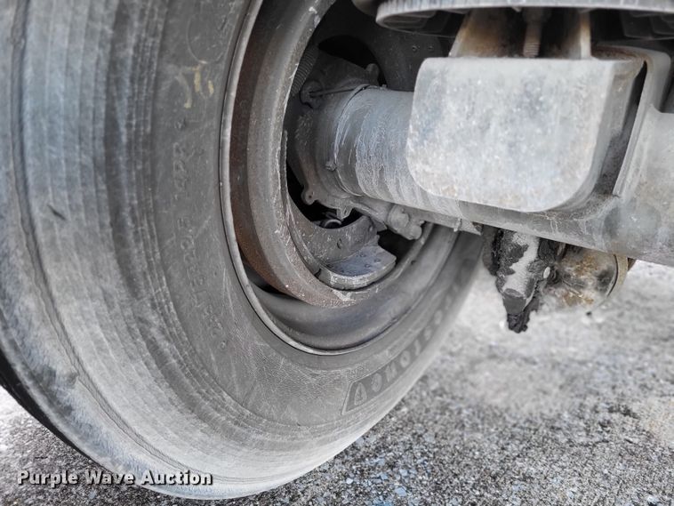 image for item DO3529 2003 Trailmobile  dry van trailer