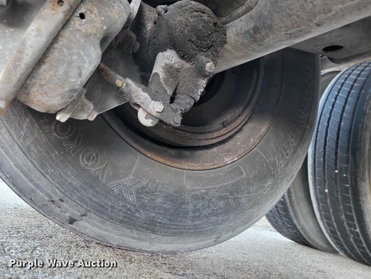 image for item DO3529 2003 Trailmobile  dry van trailer