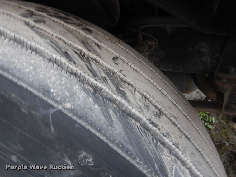 image for item DP8607 2007 Freightliner Columbia  semi truck