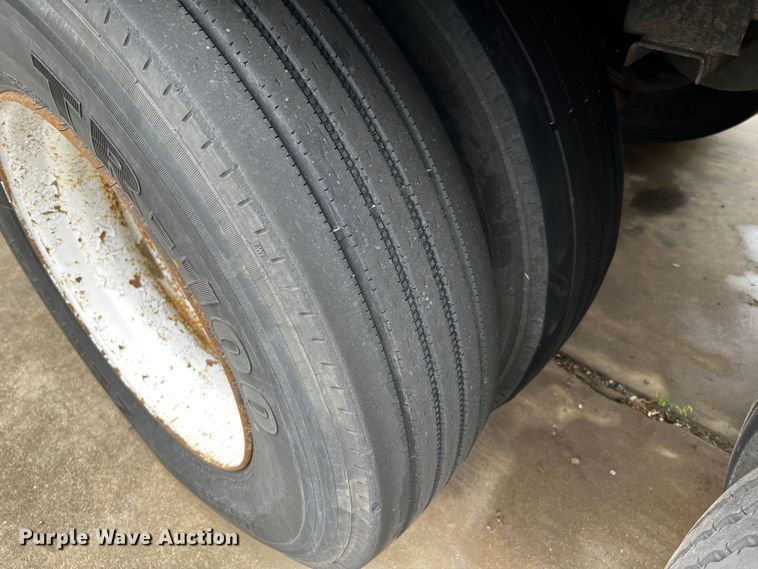 image for item DQ1924 1999 Wabash  dry van trailer