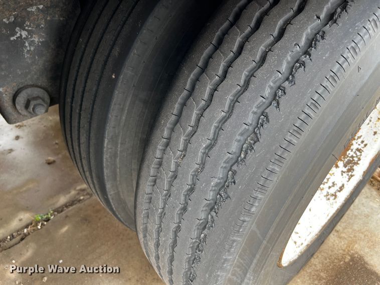 image for item DQ1924 1999 Wabash  dry van trailer