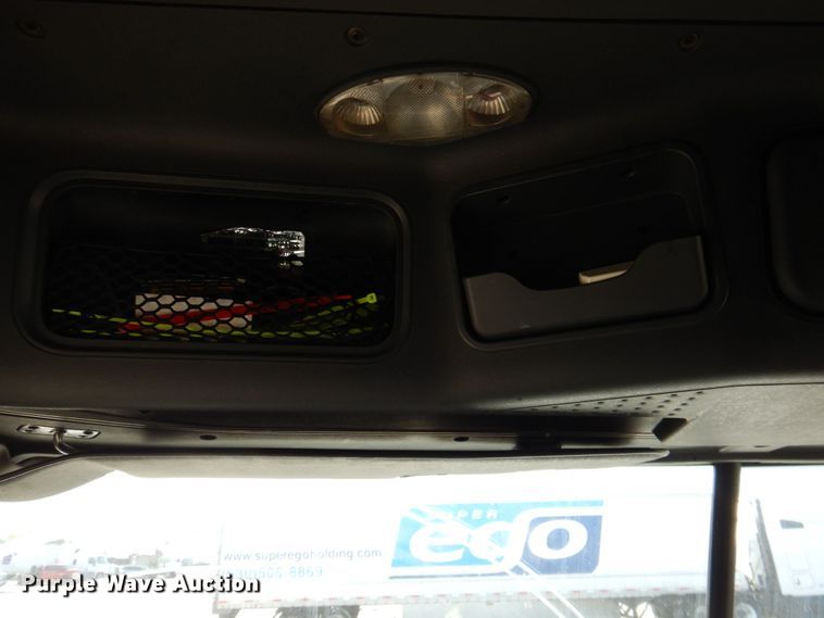 image for item DR2045 2014 Freightliner Cascadia  semi truck