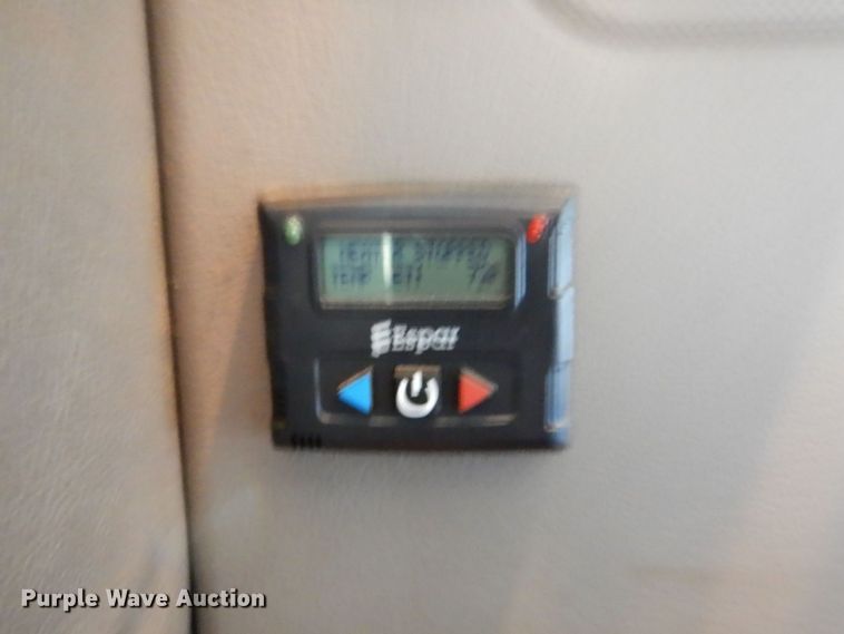 image for item DR2045 2014 Freightliner Cascadia  semi truck