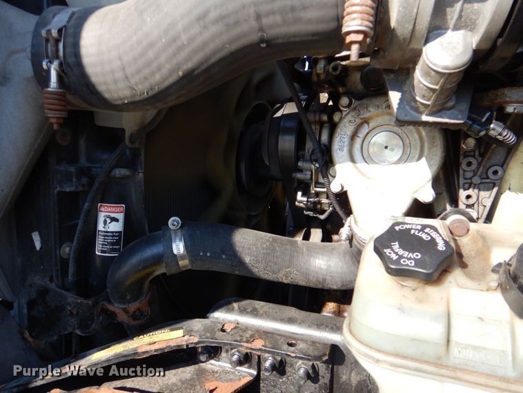 image for item DR2045 2014 Freightliner Cascadia  semi truck