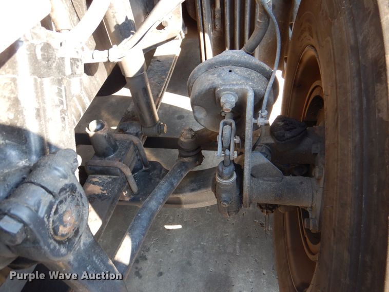 image for item DR2045 2014 Freightliner Cascadia  semi truck