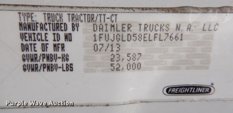 image for item DR2045 2014 Freightliner Cascadia  semi truck
