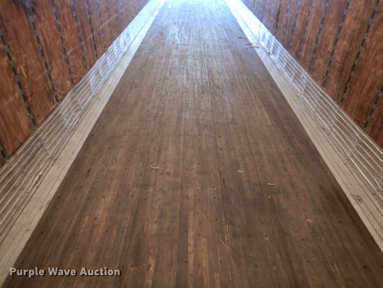 image for item DR2046 2005 Wabash  dry van trailer