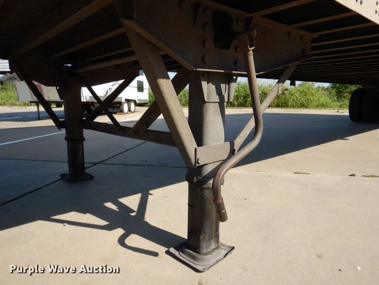 image for item DR2046 2005 Wabash  dry van trailer