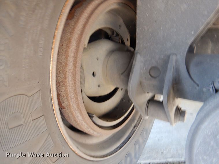 image for item DR2046 2005 Wabash  dry van trailer