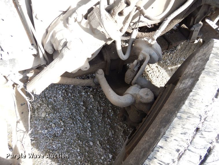 image for item DS1531 1993 Peterbilt 357  roll-off container truck