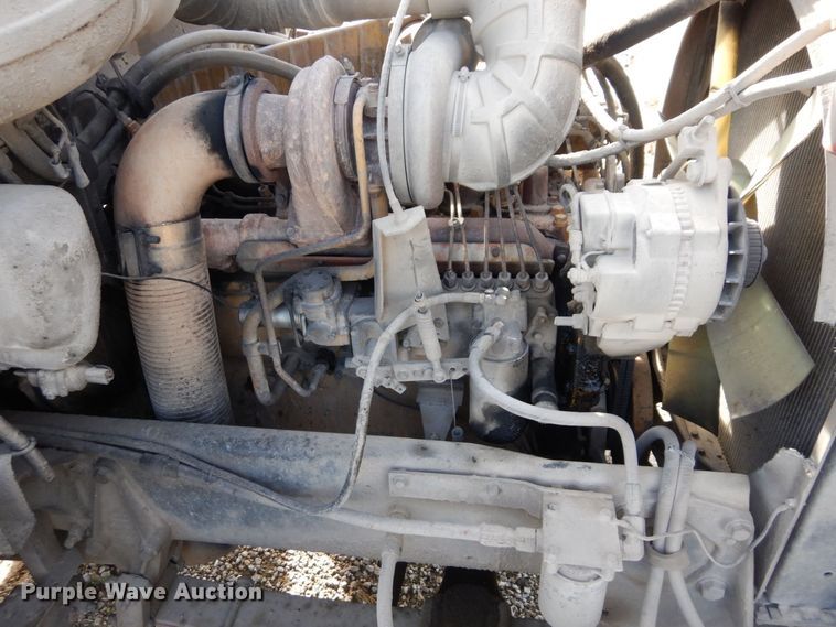 image for item DS1531 1993 Peterbilt 357  roll-off container truck