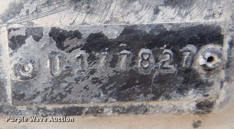 image for item DS1532 1991 Mack DM690S  roll-off container truck