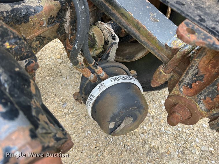 image for item JU9716 Peterbilt  truck chassis