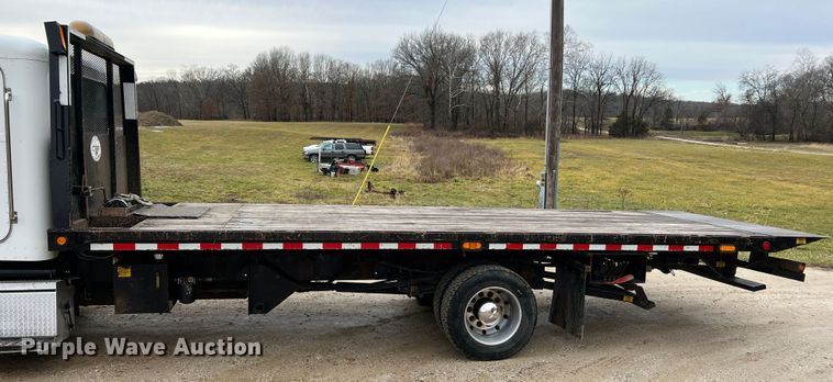 image for item JU9726 2008 Peterbilt 335  rollback truck