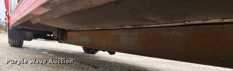 image for item KT9516 2000 International 4900  delivery truck