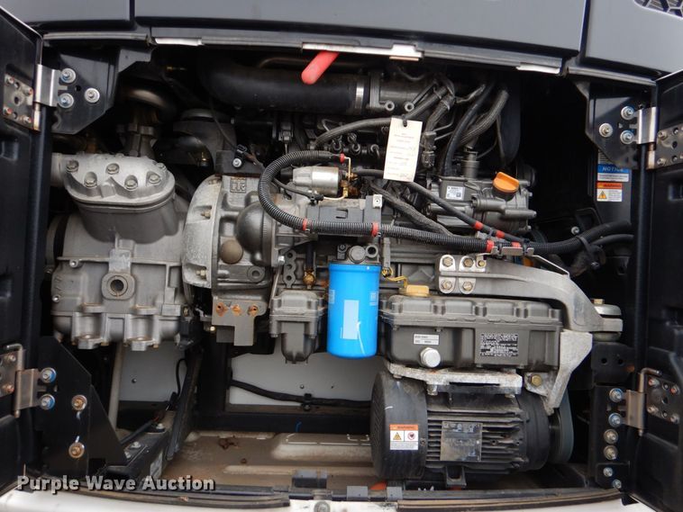 image for item LT9014 2022 Utility  refrigerated van trailer