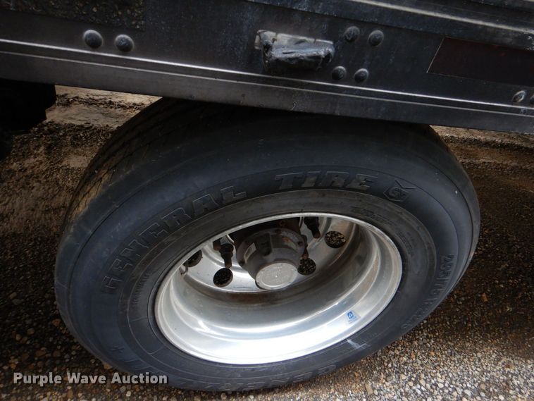 image for item LT9014 2022 Utility  refrigerated van trailer